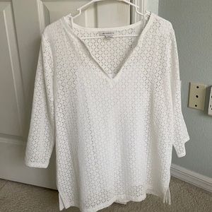 Liz Claiborne top. Size Medium. Pre owned.
